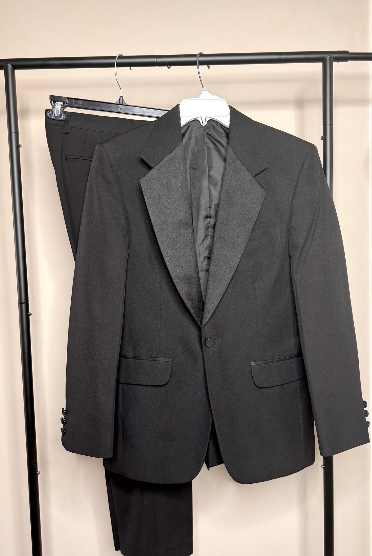 Pledge Suits Suits – A Princess PROMise